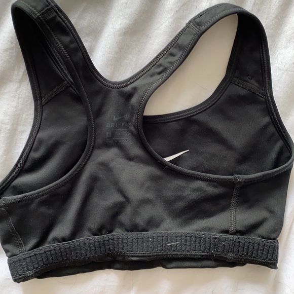 Nike sports bra - Picture 3 of 3